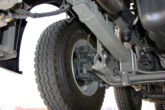 中国重汽 HOWO T7H重卡 400马力 8X4 9.5米厢式载货车(ZZ5317XXYN466MD1B)
