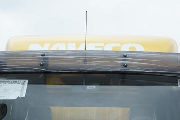 跃进 超越C500 170马力 4.79米排半厢式轻卡(国六)(SH5113XXYZFDDWZ2)外观图片