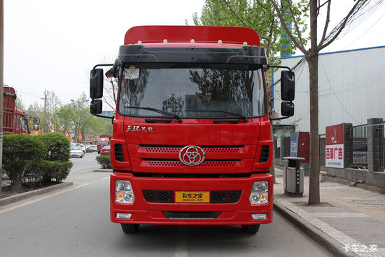 ����ʮͨ ��� 220���� 6X2 7.6�ײ�դʽ�ػ���(457����)(STQ5201CCYD5)