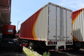 东风天龙&nbsp;载货车上装                                                图片