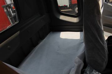 ���� ŷ����5ϵ�п� 170���� 4X2�ػ�������ͼƬ