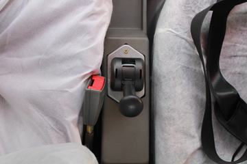 ���� ŷ����5ϵ�п� 170���� 4X2�ػ�������ͼƬ