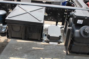 ���� ŷ����5ϵ�п� 170���� 4X2�ػ�������ͼƬ