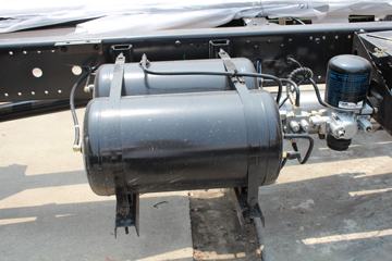 ���� ŷ����5ϵ�п� 170���� 4X2�ػ�������ͼƬ