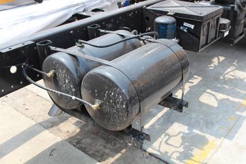 ���� ŷ����5ϵ�п� 170���� 4X2�ػ�������ͼƬ