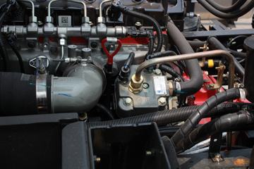 ���� ŷ����5ϵ�п� 170���� 4X2�ػ�������ͼƬ