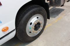 福田 欧马可5系中卡 170马力 4X2载货车底盘(BJ1129VGPEG-A1)