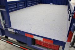 唐骏欧铃 T1系列 83马力 4X2 3.7米单排仓栅式微卡ZB5040CCYKDD6V)