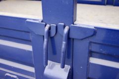 唐骏欧铃 T1系列 83马力 4X2 3.7米单排仓栅式微卡ZB5040CCYKDD6V)