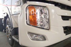 重汽王牌 W5B-H重卡 340马力 4X2牵引车(10挡)(CDW4180A1T4J) 重汽王牌 W5B-H重卡 340马力 4X2牵引车(10挡)(CDW4180A1T4J)