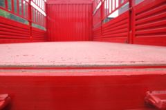 一汽解放 J6L中卡 180马力 4X2 6.8米仓栅式载货车(CA5160CCYP62K1L4E5)