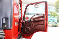 重汽王牌 7系 129马力 3.8米排半仓栅式轻卡底盘(CDW5040CCYHA3Q4)