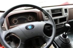 重汽王牌 7系 129马力 3.8米排半仓栅式轻卡底盘(CDW5040CCYHA3Q4)