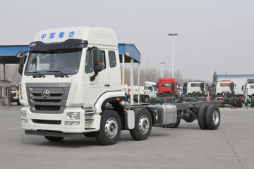 中国重汽 豪瀚J7B重卡 240马力 6X2载货车底盘(ZZ1255H56C3D1)