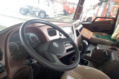 重汽王牌 W5B-M重卡 270马力 8X4 6.8米自卸车(CDW3310A1S4)