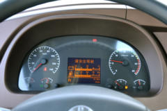 重汽王牌 W5B-M重卡 310马力 8X4 9.6米仓栅式载货车(CDW5310CCYA3T4)