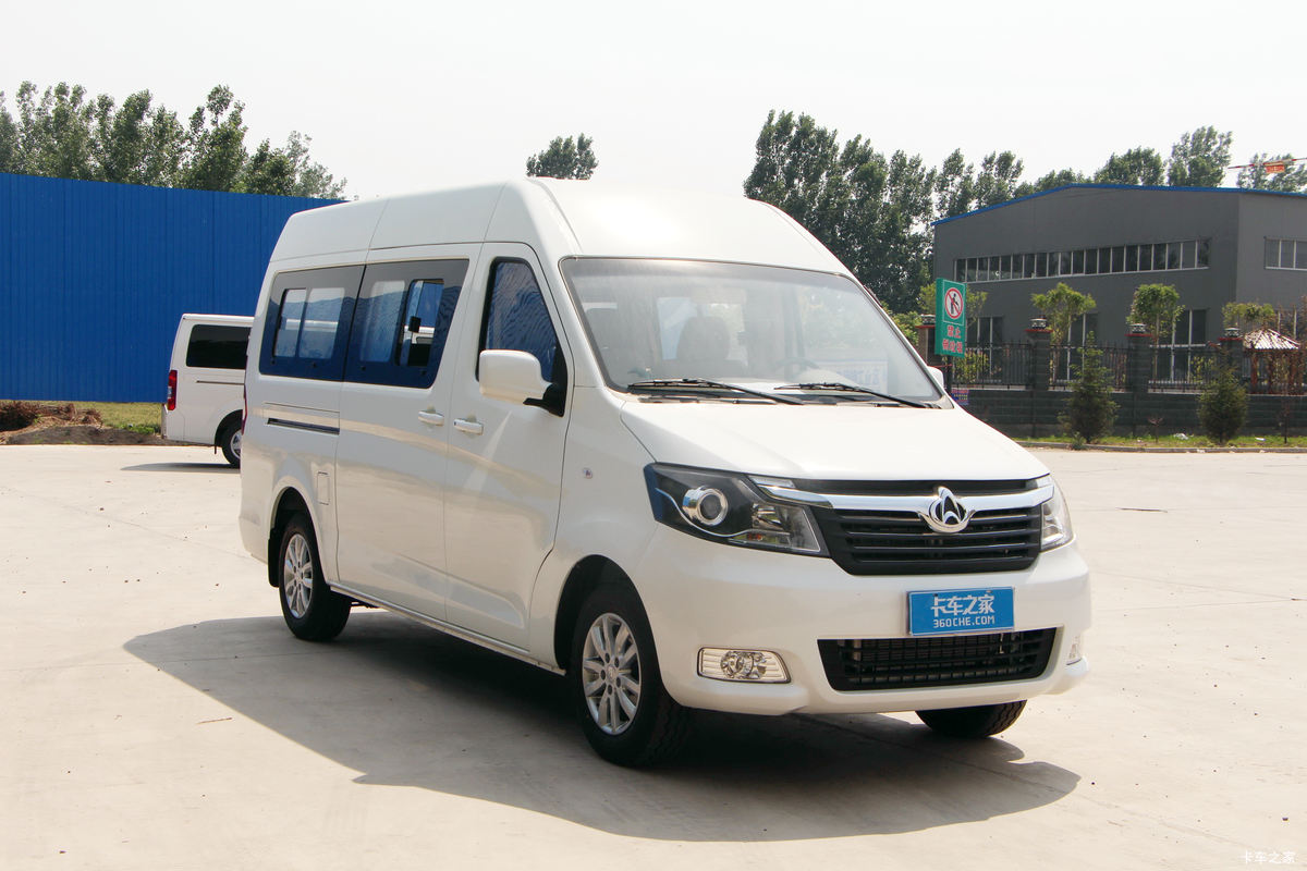 长安轻型车 睿行M90 豪华型 124马力 2.0L封闭货车