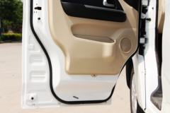 长安轻型车  睿行M90 舒适型 124马力 7座客车