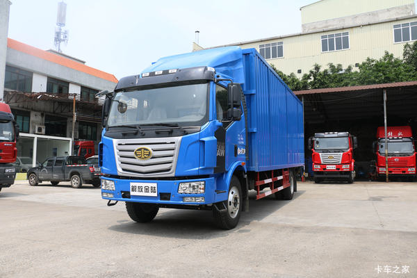 一汽柳特 金陆中卡 180马力 4X2 7.7米厢式载货车(LZT5161XXYPK2E5L5A95)
