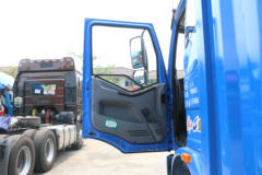 一汽柳特 金陆中卡 锡柴170马力 4X2 7.7米厢式载货车(LZT5161XXYPK2E4L5A95)