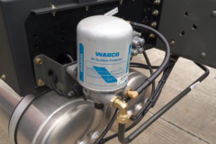 重汽王牌 W5D-M中卡 180马力 4X2 4.5米自卸车(8挡)(CDW3161A1N4)