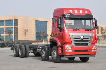 中国重汽 豪瀚J7B重卡 340马力 8X4 LNG载货车底盘(ZZ1315N4666E1C)