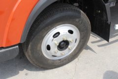 一汽凌河 117马力 3.85米排半栏板轻卡(万里扬5挡)(CAL1041DCRE5)