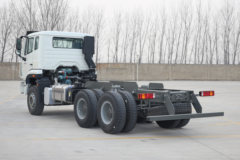 中国重汽 豪瀚J7B重卡 380马力 6X4载货车底盘(ZZ1255N4346D1)