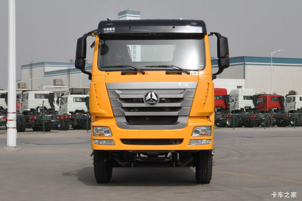 中国重汽 豪瀚J7B 380马力 6X4 LNG自卸车底盘(ZZ3255N4046E1L)