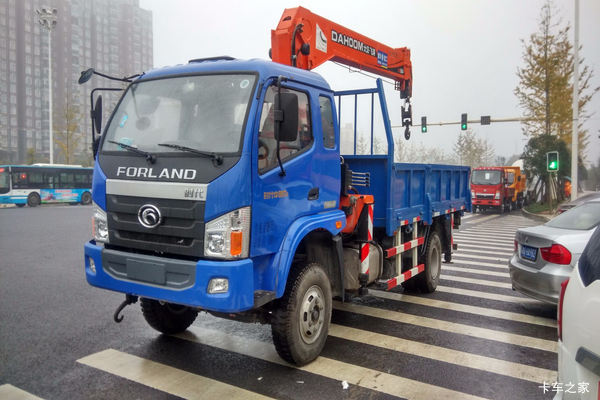 时代中驰 129马力 4X2 随车吊(飞涛吊机)(BJ5102JSQ1-G1)