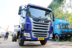 江淮 格尔发A5L中卡 160马力 4X2 6.8米排半厢式载货车(HFC1161P3K1A47S3V)