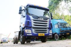 江淮 格尔发A5L中卡 160马力 4X2 6.8米排半厢式载货车(HFC1161P3K1A47S3V)