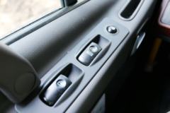 江淮 格尔发A5L中卡 160马力 4X2 6.8米排半厢式载货车(HFC1161P3K1A47S3V)