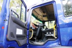 江淮 格尔发A5L中卡 160马力 4X2 6.8米排半厢式载货车(HFC1161P3K1A47S3V)