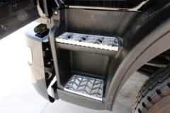 江淮 格尔发K3W重卡 270马力 8X2 9.5米排半载货车底盘(HFC1311P2K3G43HF)