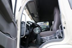 江淮 格尔发K6L中卡 190马力 4X2 7.8米排半厢式载货车底盘(HFC5161XXYPZ5K1E3F)