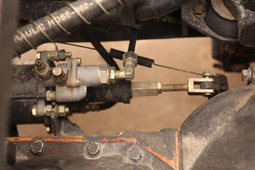 ���� ����4108 130���� 4X2 4.2����ж��(��160���̶�)(EQ3042GDAC)ͼƬ