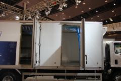 庆铃 五十铃700P 189马力 4X2 冷藏车(QL11009PARY)