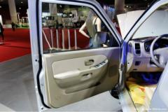 江铃 宝典 时尚版 2016款 两驱 2.4L柴油 (JX1020PSDC5)