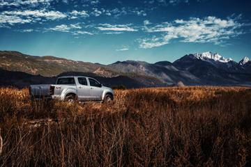 ������ʮ�� D-MAX 2015�� ������ 2.5T���� ���� ˫��Ƥ��(��ͨ��)(JXW1030ASA)ͼƬ