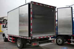 南京依维柯 129马力 4X2 冷藏车(南汽-畅达牌)(NJ5048XLC4A)