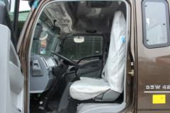 中国重汽HOWO 统帅 154马力 4200轴距载货车底盘(ZZ1137F421CD1) 中国重汽HOWO 统帅 154马力 4200轴距载货车底盘(ZZ1137F421CD1)