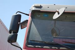 中国重汽 黄河少帅重卡 210马力 6X2 仓栅式载货车(ZZ5201CLXH60C5W)