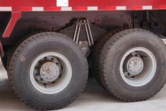 中国重汽 金王子重卡 300马力 6X4 4.8米自卸车(平顶)(ZZ3251M3242W)