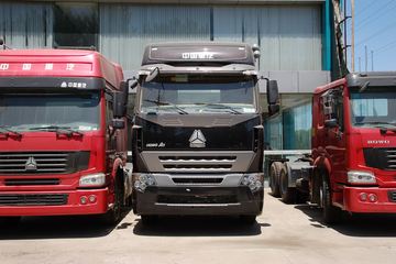 中国重汽 HOWO A7系重卡 340马力 4X2 牵引车(驾驶室A7-G)(ZZ4187N3517N1H)