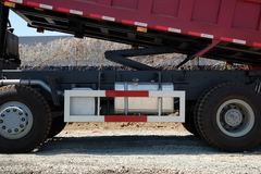 中国重汽 HOWO重卡 336马力 8X4 6.2米自卸车(ZZ3317N2867C1)