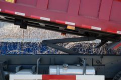 中国重汽 HOWO重卡 336马力 8X4 6.2米自卸车(ZZ3317N2867C1)