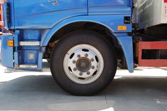 福田 欧曼ETX 3系中卡 150马力 4X2 6.5米栏板载货车(BJ1123VJPFG-S)