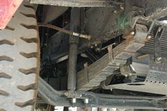 东风柳汽 乘龙609中卡 180马力 4X2 5.3米自卸车(LZ3120LAK)