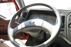 东风柳汽 乘龙609中卡 180马力 4X2 5.3米自卸车(LZ3120LAK)